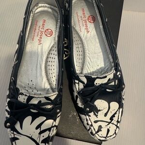Marc Joseph Artistic Black and White Moccasins